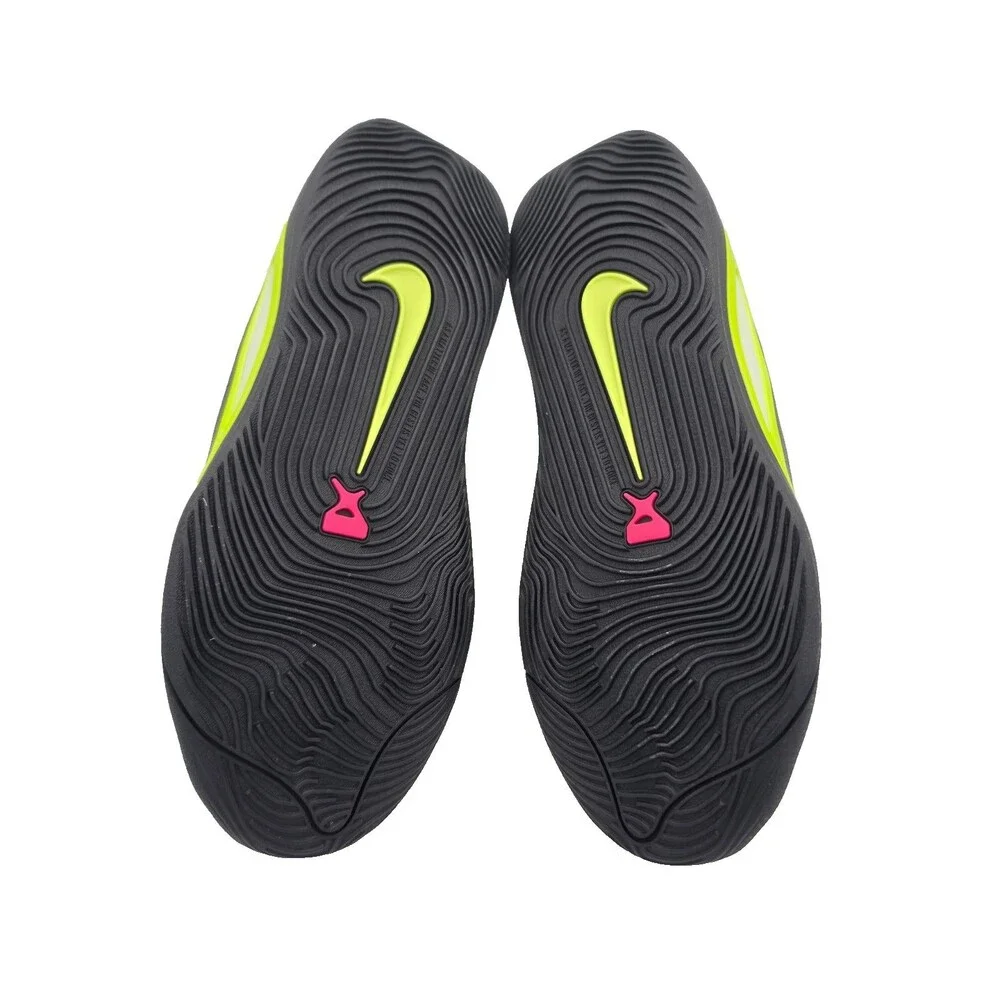 Nike one se